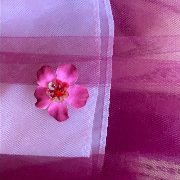 Katie Rose Burgundy dress w Floral Embellishment - Picture 3 of 5